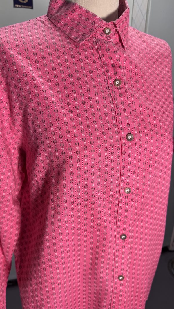 Camicia in cotone rosa con fiorellini - immagine 2
